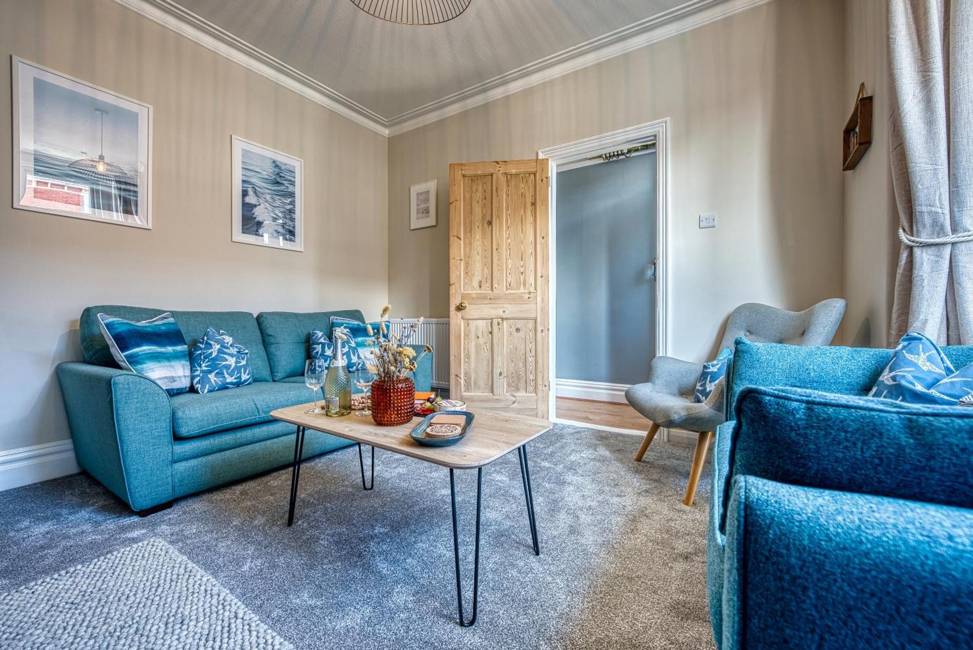 2 Bedrooms Modern, Stunning & Stylish Contractor House, Prime Portsmouth Location With Free Parking Permit, Summer Special Offer!! - By Blue Puffin Stays Εξωτερικό φωτογραφία